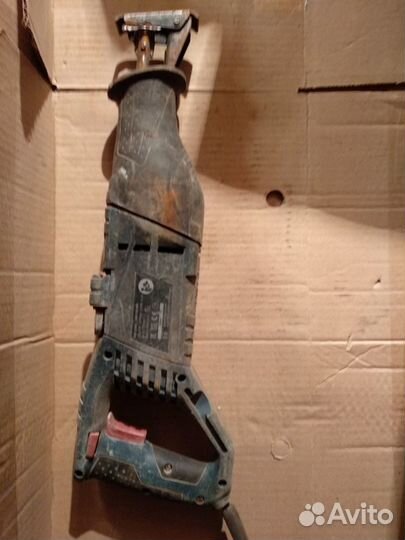 Сабельная пила Bosch GSA1100E на запчасти