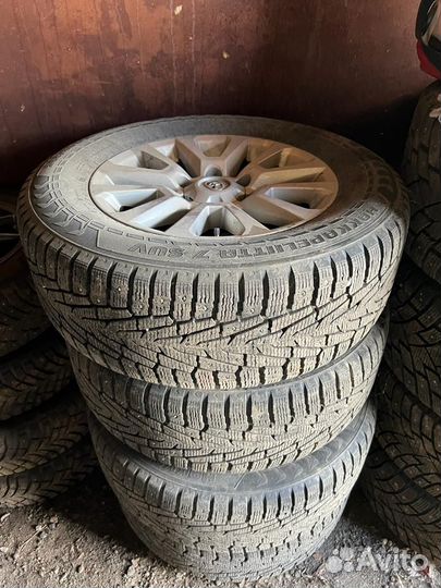 Nokian hakkapeliitta 7 suv 265 60 r18