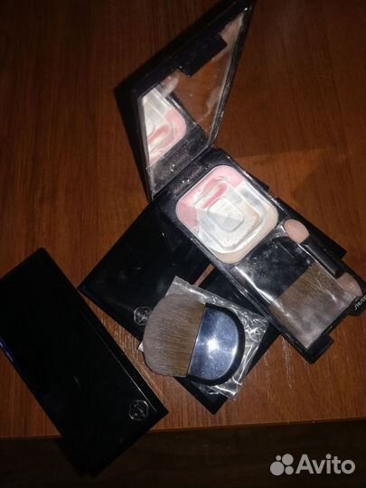 Флаконы от парфюма, румян. Оригинал