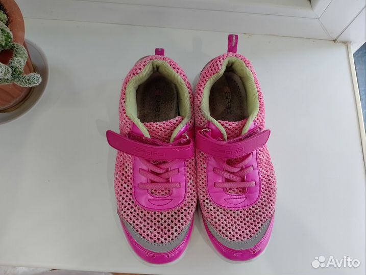 Кроссовки для девочки 34 размер