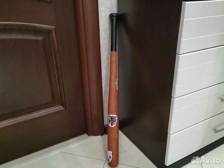 Бейсбольная бита