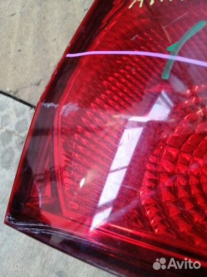 Стоп-сигнал задний правый Toyota Alphard ANH10