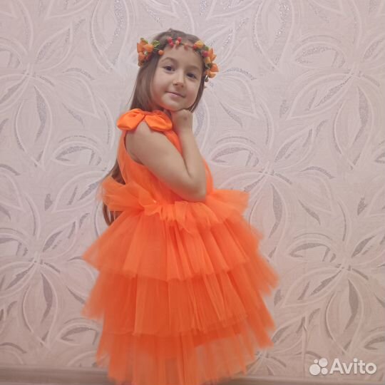Неоновое оранжевое платье 116-122