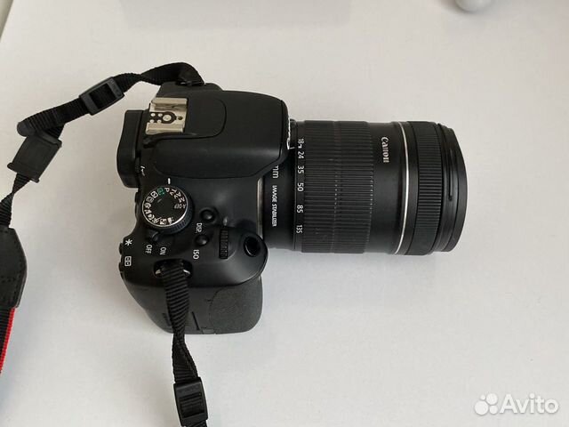 Зеркальный фотоаппарат cannon eos 600D