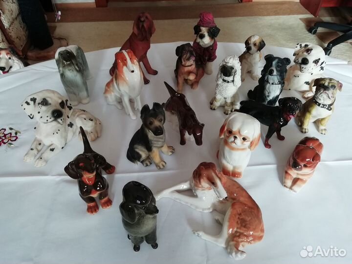 Статуэтки собак