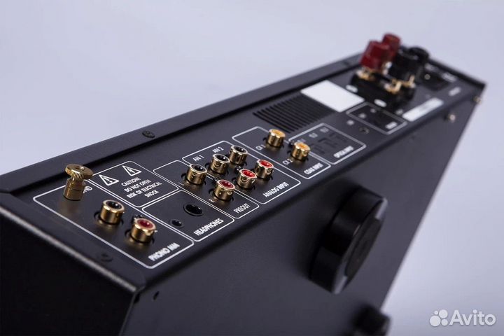 Интегральный усилитель electrocompaniet ECI 80D black