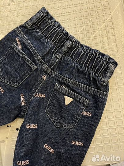 Джинсы Guess