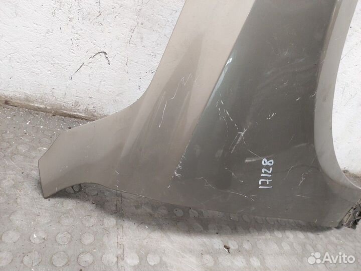 Крыло Audi Q5, 2009
