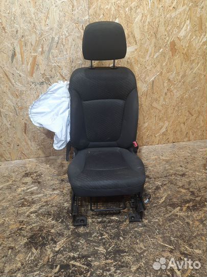 Сиденье правое Dodge Journey рест. 2015