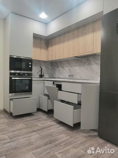 Компактная кухня/ кухня на заказ по дизайн проекту