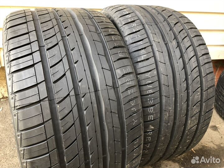 RoadX RXMotion U11 245/40 R18 и 265/35 R18