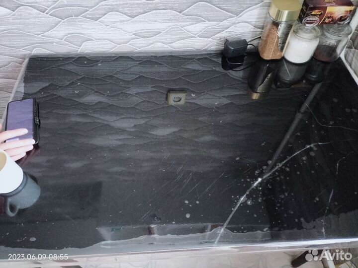 Стол обеденный стеклянный