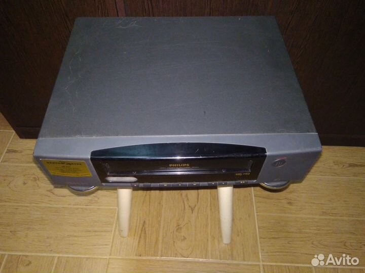 Видео-магнитофон Philips VR 453