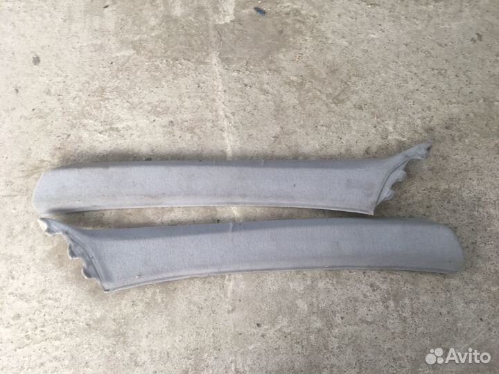 Обшивка передней стойки Mercedes W210 (3918)