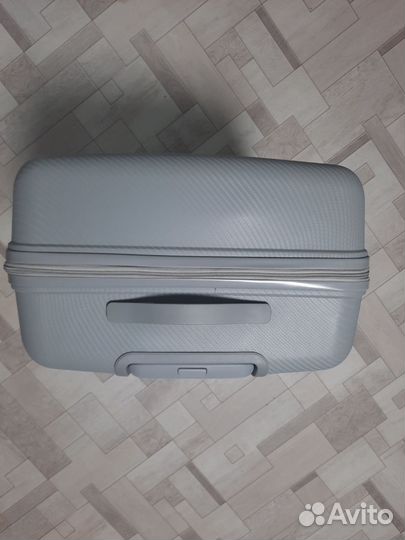 Чемодан на колесах