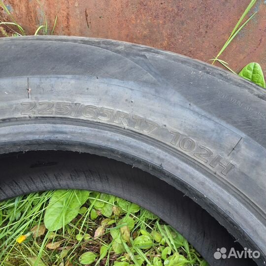 Kumho Sense KR26 225/65 R17 102H