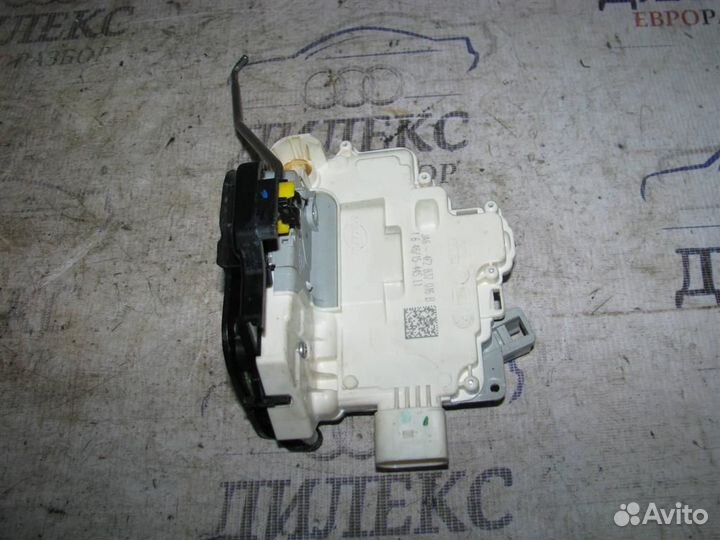 Замок двери передней правой Audi A6 (C6 4F) 2004