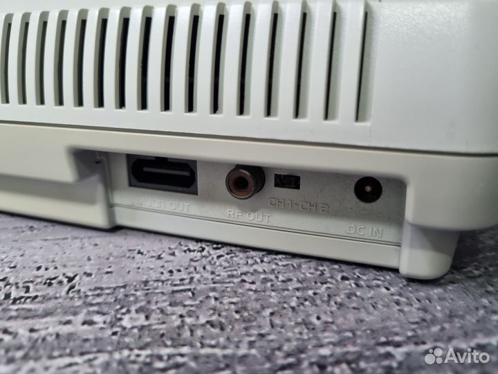 Игровая приставка Nintendo Super Famicom (HVC-002)