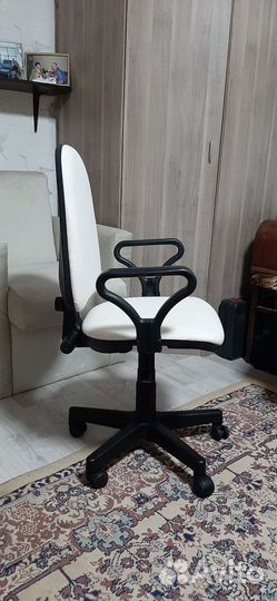 Компьютерное кресло