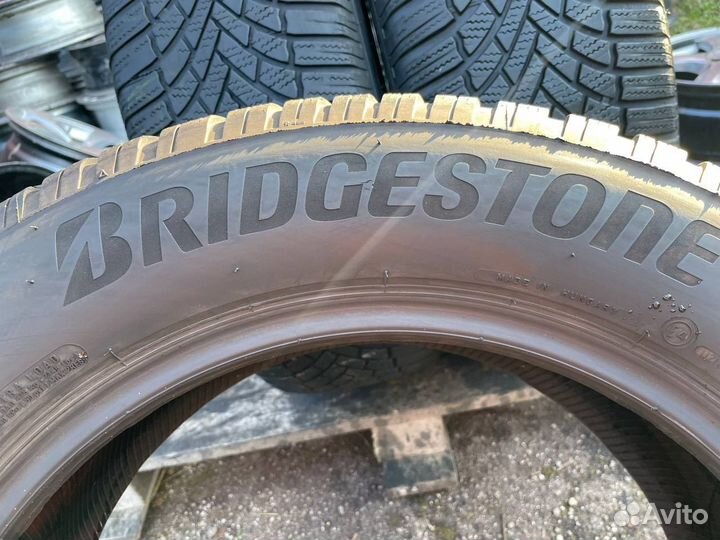 Bridgestone Blizzak LM-005 235/60 R18