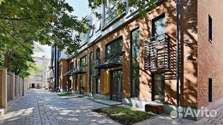 Охранник в комплекс апартаментов