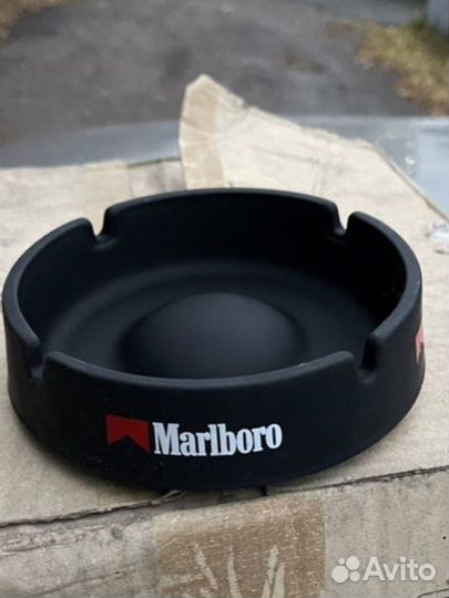 Пепельница новая диаметр 14 см Франция