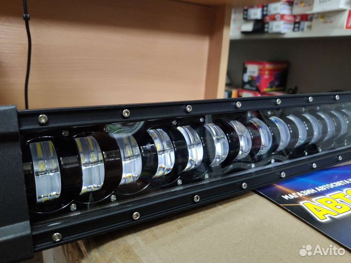 Светодиодная LED балка с ровной стг 63см 168W