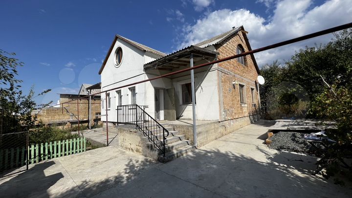 Дом 200 м² на участке 6 сот.