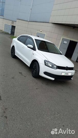 Volkswagen Polo 1.6 AT, 2011, 339 750 км