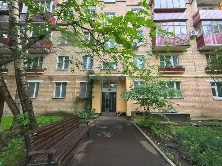 Аукцион: 3-к. квартира, 56,9 м², 6/9 эт.