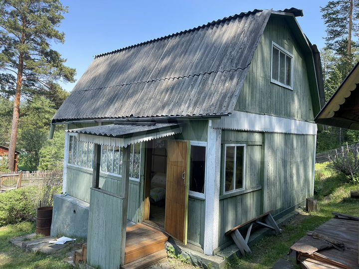 Дача 48 м² на участке 10 сот.