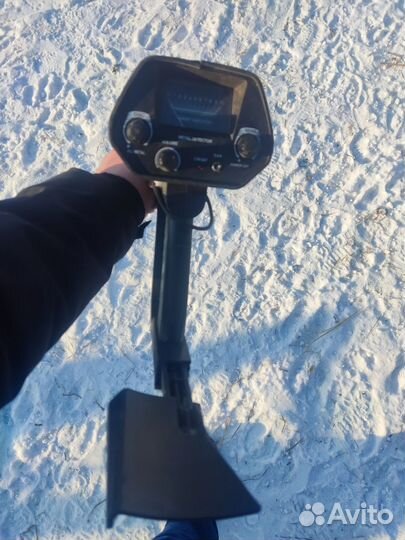 Продам металлоискатель