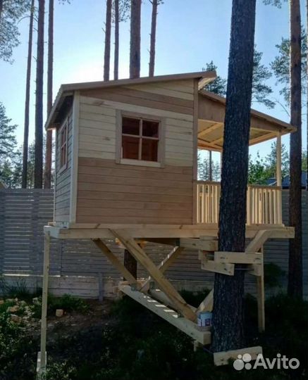 Детский деревянный домик