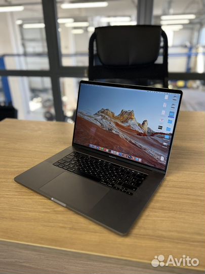 Apple macbook pro 16 2019 i9 1TB 16gb
