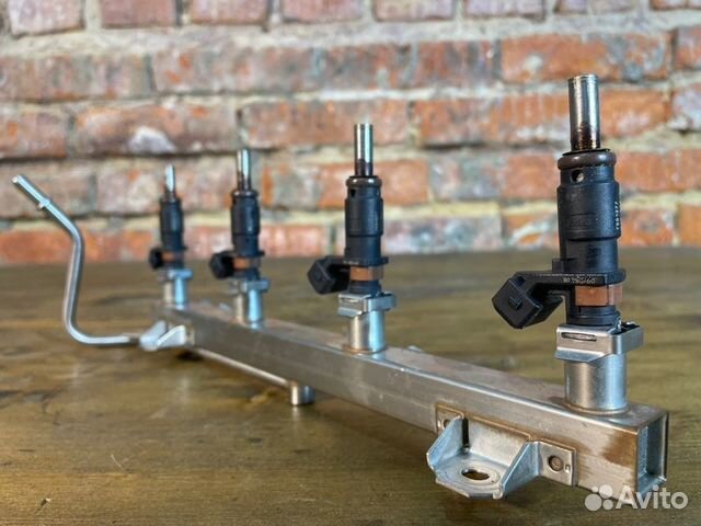 Топливная рампа и форсунки Bmw 3 E90 N46B20 VA2.0