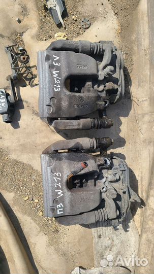 Суппорт задний Mercedes E-class W213 электро