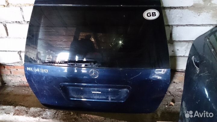 Дверь багажника пятая Mercedes ML430 W163