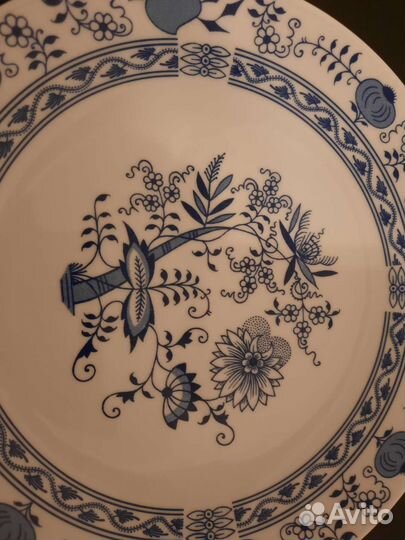 Блюдо тарелка Чехословакия. Синий лук