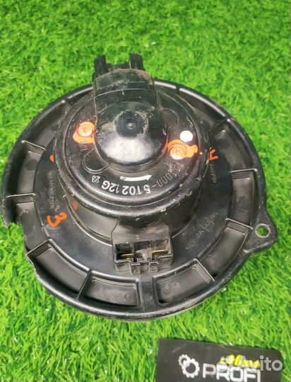 Моторчик печки Mitsubishi Pajero 3