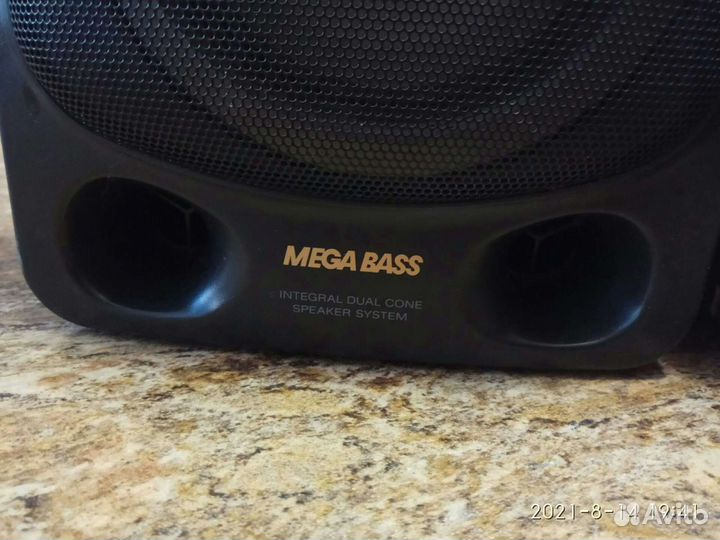 Двух кассетный радио и магнитофон Сони CFS-715S