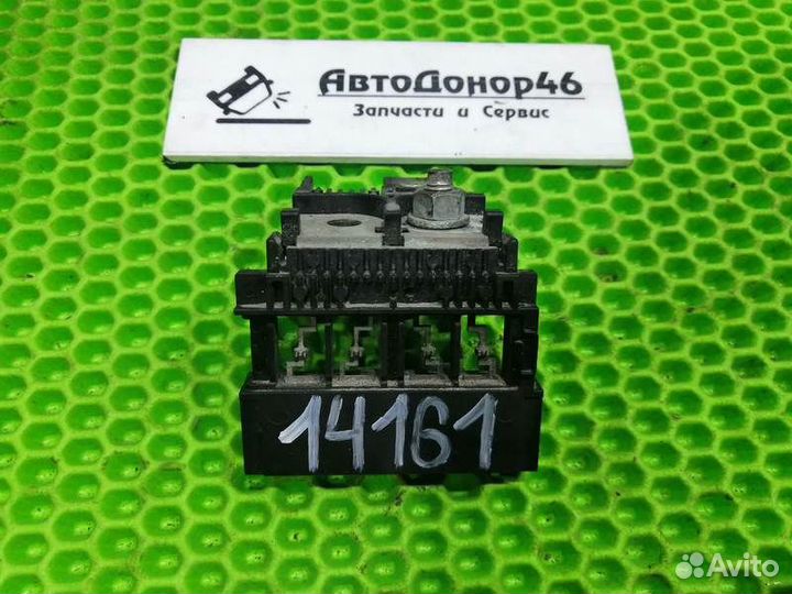 Блок предохранителей на клемму акб+ Teana J31