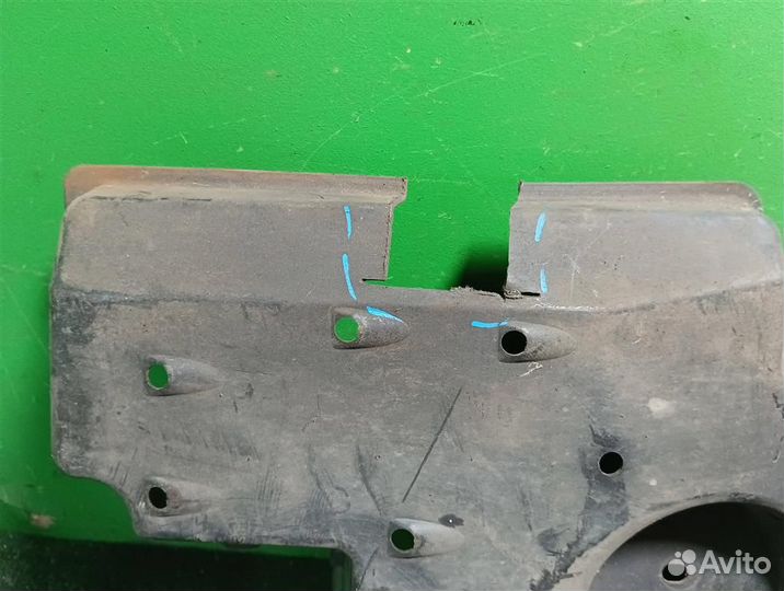 Защита днища правая Toyota RAV4 A30 2006