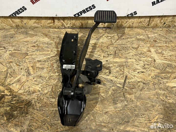 Педаль тормоза Ford Mondeo IV 4