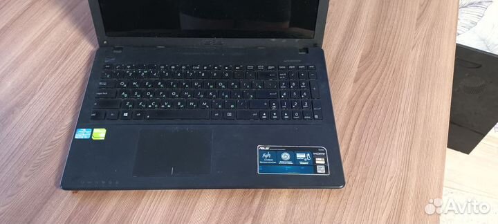 Продам ноутбук на запчасти