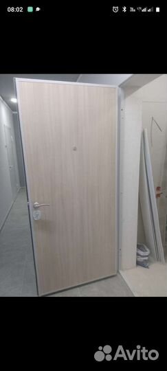 Дверь входная новая