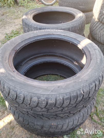 Hankook Winter I'Pike 215/55 R17