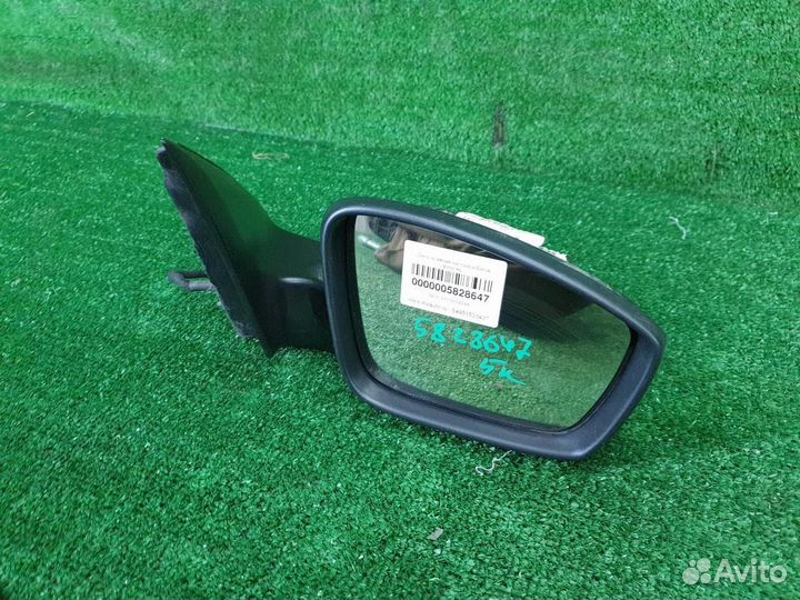 Зеркало правое электрическое Skoda Rapid