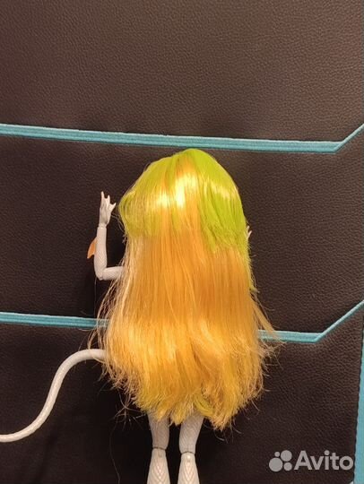 Кукла монстер хай лагуна блю Дженифер