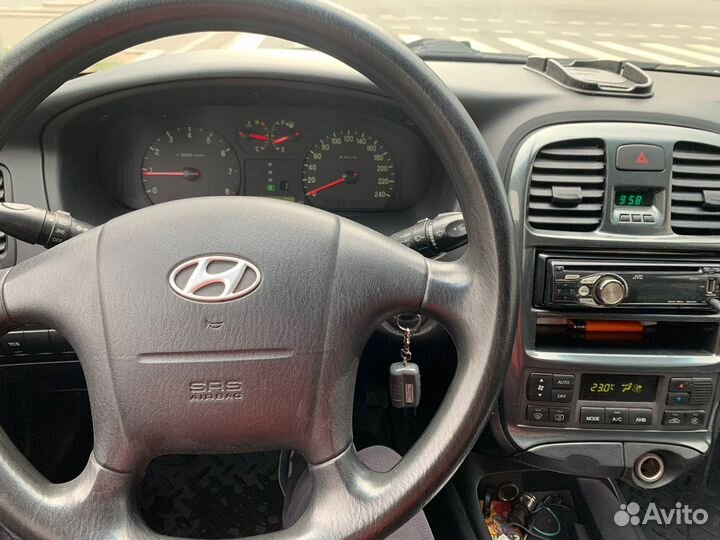 Hyundai Sonata 2.0 AT, 2005, 210 000 км