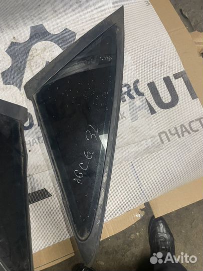 Форточка задняя левая правая Audi A6 C5 седан